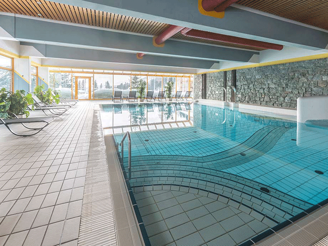 hotel-pool-wellnessurlaub-turracher.png